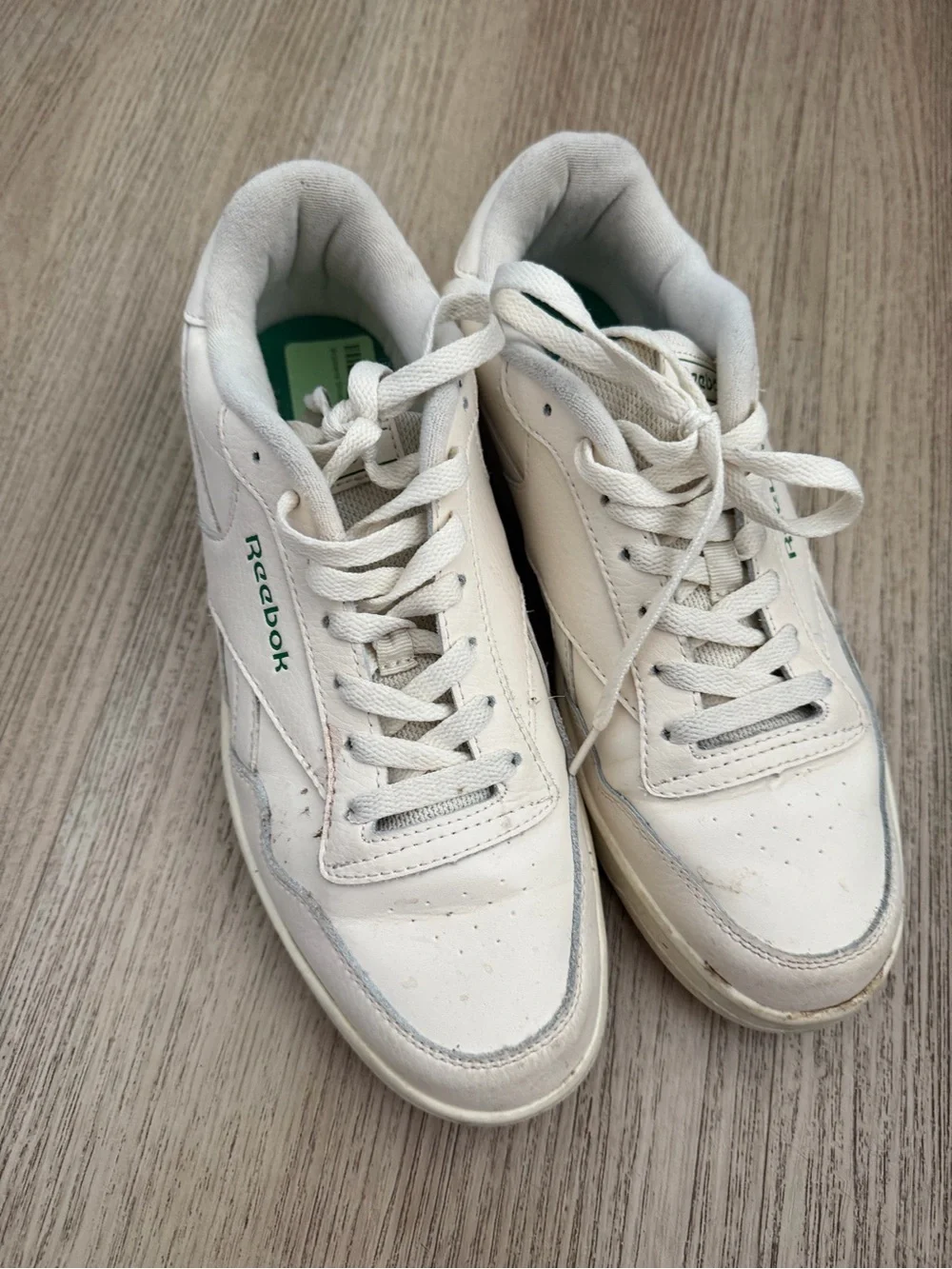 Reebok Men's White Sneakers with Green Logo